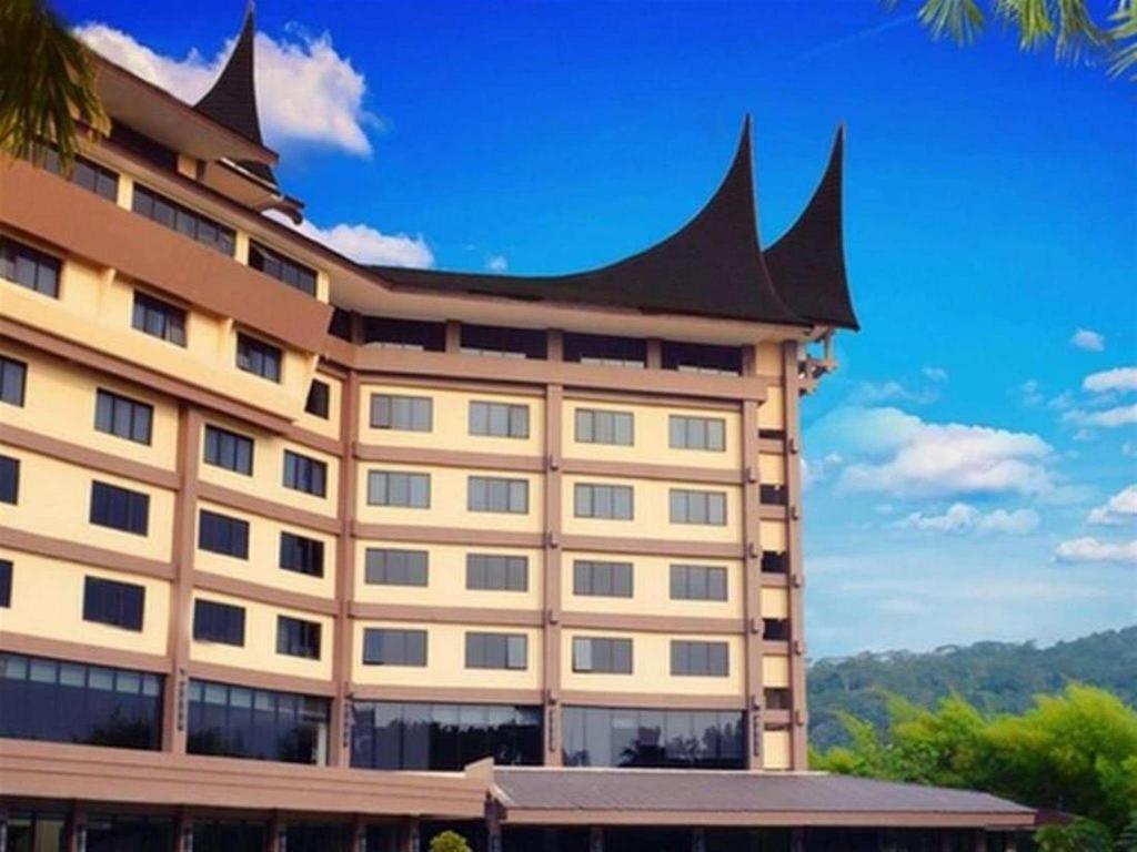 Kyriad Bumiminang Hotel Padang  Extérieur photo